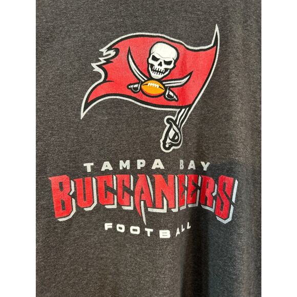 Tampa Bay Buccaneers NFL Long Sleeve Large Size Is Hard To Read- See Measurement - Picture 2 of 4